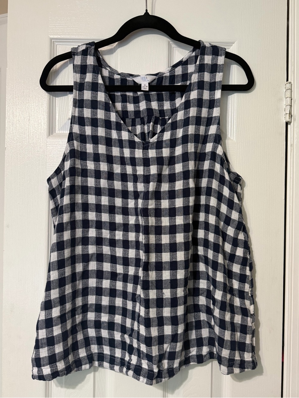 💖3/$15💖 Time & Tru Buffalo Check Tank Top
